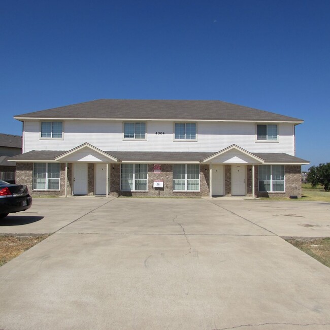 property at 4004 Doraine Ct