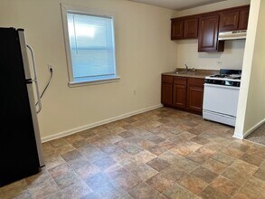 2332 W Eastwood Ave in Chicago, IL - Building Photo - Building Photo