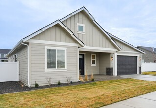 3064 N Andromeda St in Post Falls, ID - Building Photo - Building Photo