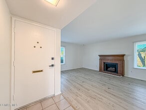 4150 Lake Harbor Ln in Westlake Village, CA - Building Photo - Building Photo