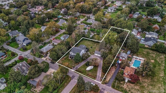 86 2nd St in Riverhead, NY - Building Photo - Building Photo