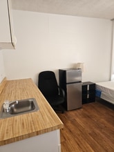1142 S King St in Honolulu, HI - Building Photo - Building Photo
