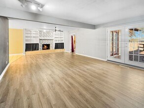 5955 E 36th St in Tulsa, OK - Building Photo - Building Photo