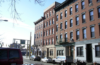 599 Grove St in Jersey City, NJ - Building Photo - Building Photo