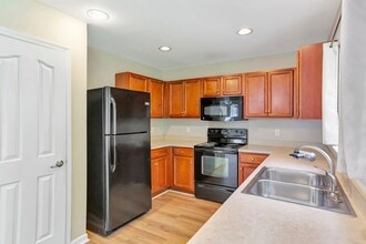 221 Chemistry Cir in Ladson, SC - Building Photo - Building Photo