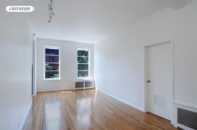 259 W 12th St in New York, NY - Building Photo - Building Photo