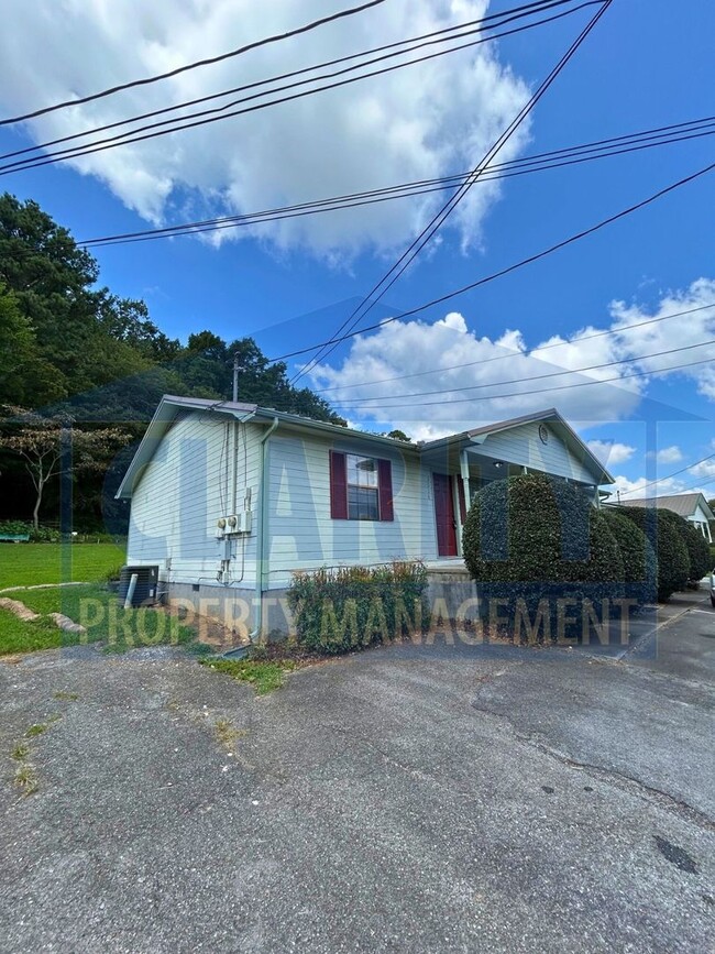 property at 3014-3016 Blue Springs Rd