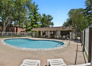 5681 S Lowell Blvd in Littleton, CO - Building Photo - Building Photo