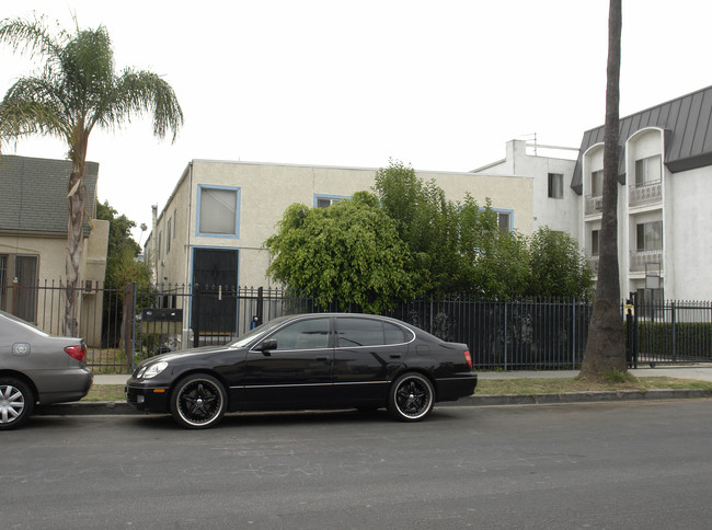 142 N Alexandria Ave in Los Angeles, CA - Building Photo - Building Photo