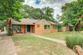 3204 28th St in Lubbock, TX - Building Photo - Building Photo