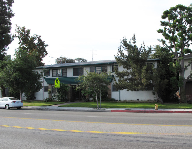 11666 Magnolia Blvd in North Hollywood, CA - Building Photo - Building Photo