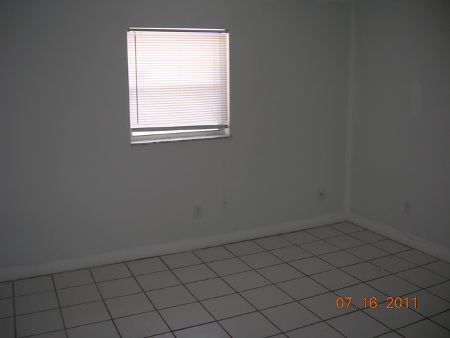 6604 Miramar Ave in Fort Pierce, FL - Building Photo - Building Photo