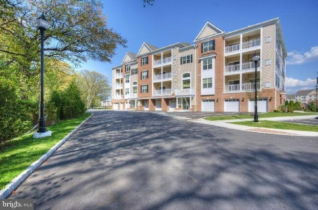 property at 224 Breeders Cup Dr