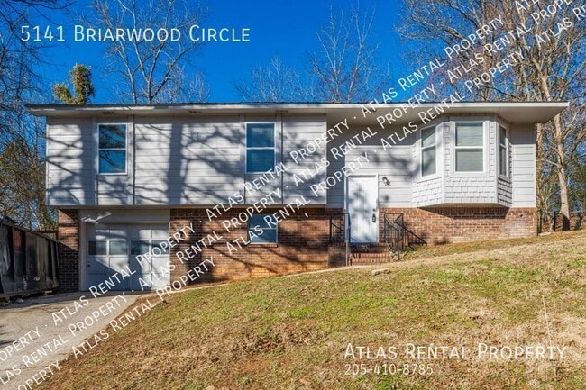 property at 5141 Briarwood Cir