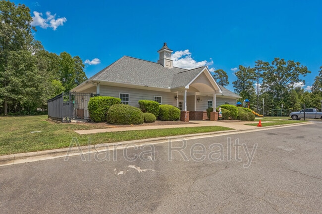 4924 Cruz Bay Dr in Monroe, NC - Building Photo - Building Photo