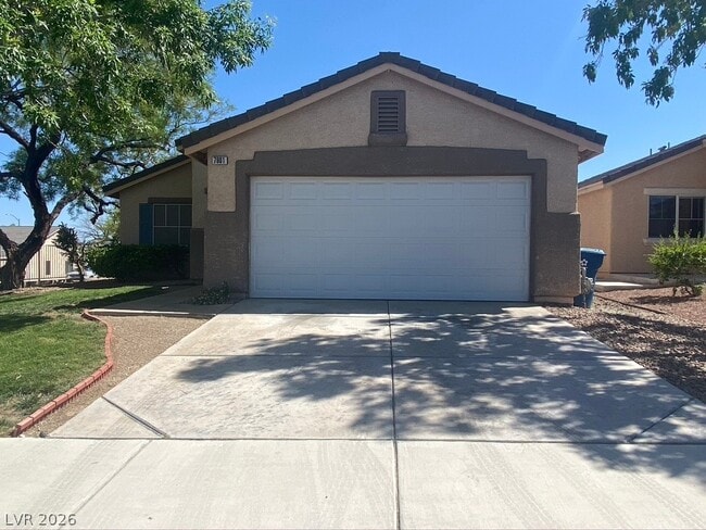 7901 Odysseus Ave in Las Vegas, NV - Building Photo - Building Photo