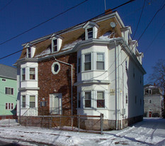 668 3rd St Apartments