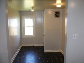 951 Wauceda Ave in Benton Harbor, MI - Building Photo - Building Photo