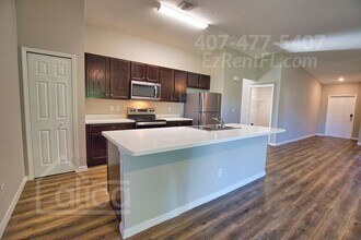 121 Parish Dr in Lehigh Acres, FL - Building Photo - Building Photo