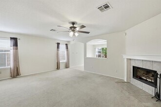 3807 Haleys Way in Round Rock, TX - Building Photo - Building Photo