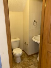 9013 Northgate Dr-Unit -2 in Cambridge, OH - Building Photo - Building Photo