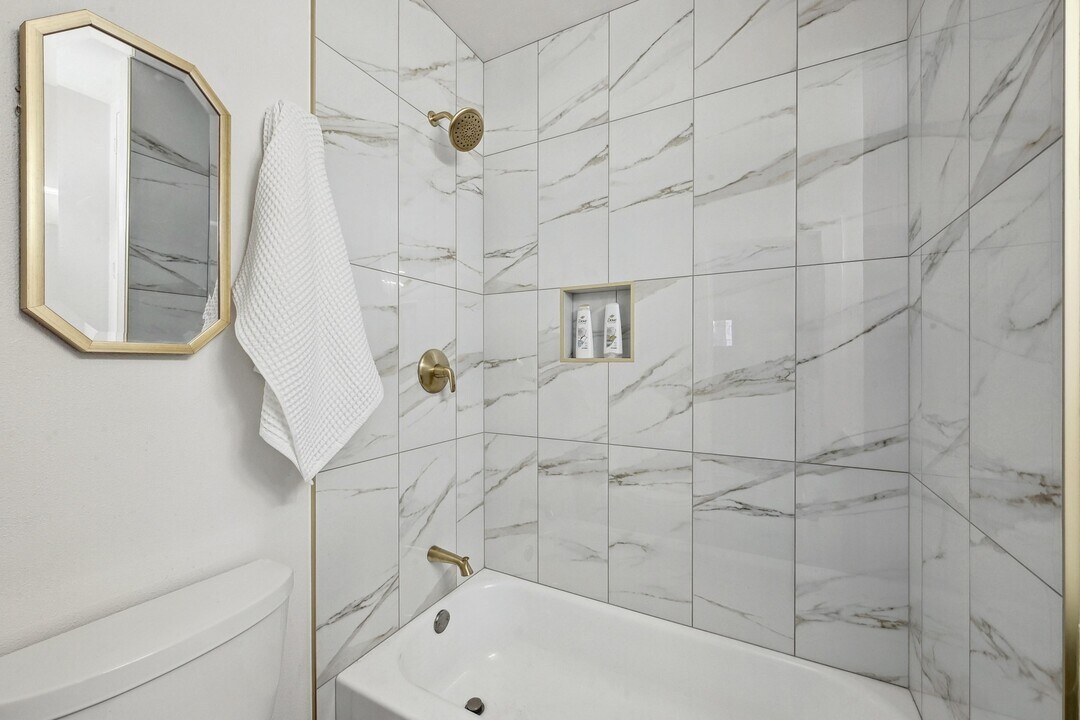 2802 Whitis Avenue in Austin, TX - Building Photo