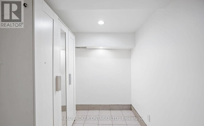 124 Hallam St in Toronto, ON - Building Photo - Building Photo