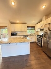 5020 149th Pl SW in Edmonds, WA - Building Photo - Building Photo