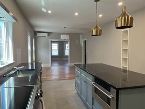 73 Porter Rd, Unit 1 in Cambridge, MA - Building Photo - Building Photo