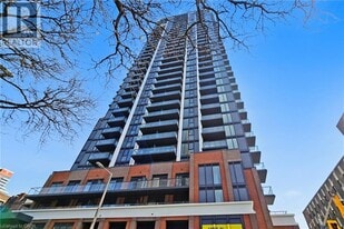 75 James St S in Hamilton, ON - Building Photo