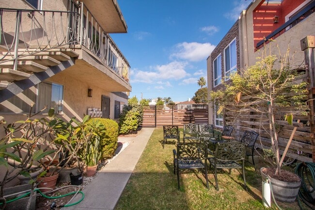 property at 1069 Chalcedony St