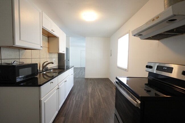 property at 3613 Jonquil St