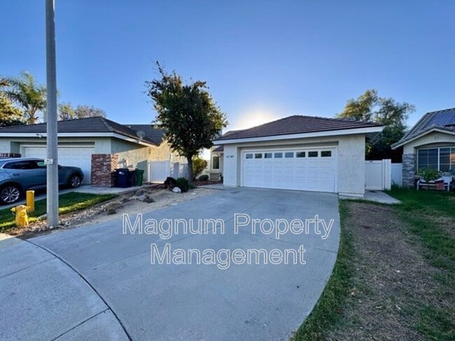 41189 Vincennes Ct in Murrieta, CA - Building Photo - Building Photo