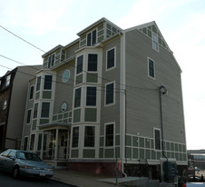 32 Parker St Apartments