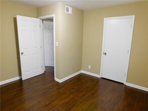 262 Opal Dr in Roswell, GA - Building Photo - Building Photo