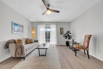 1142 84th Terrace N in St. Petersburg, FL - Building Photo - Building Photo