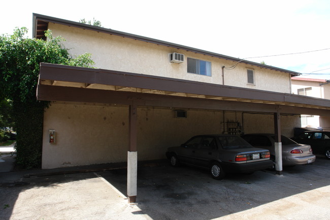 4908 Hazeltine Ave in Sherman Oaks, CA - Building Photo - Building Photo