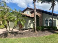 26151 St Michael Ln in Bonita Springs, FL - Foto de edificio - Building Photo