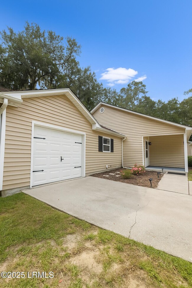 54 Brindlewood Dr in Beaufort, SC - Building Photo - Building Photo