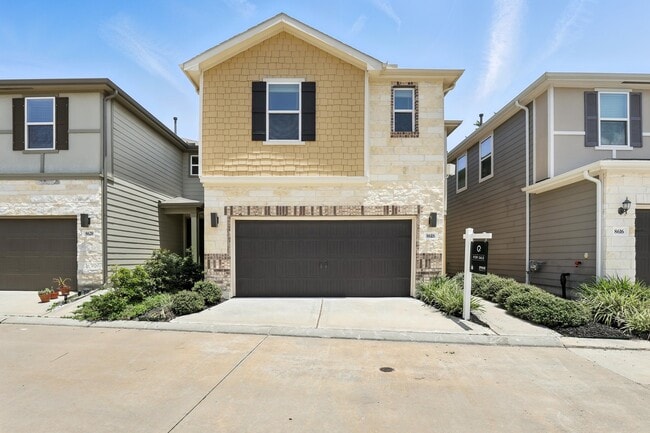 8618 Cedar Plains Ln in Houston, TX - Building Photo - Building Photo