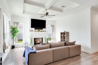 213 Tennyson Dr in Broussard, LA - Building Photo - Building Photo