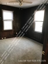 108 Nello Ave in East Flat Rock, NC - Building Photo - Building Photo