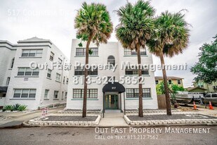 517 Columbia Dr, Unit 18 in Tampa, FL - Building Photo