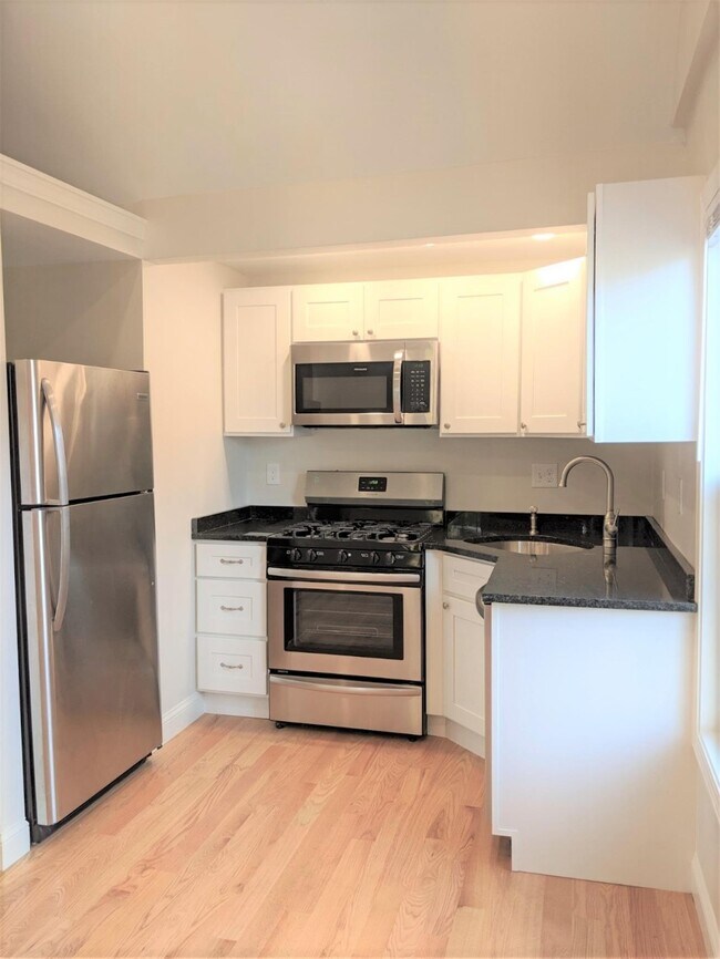 44 Cogswell Ave, Unit 2 in Cambridge, MA - Building Photo - Building Photo