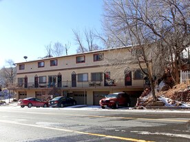 Manitou Rose Apartments in Manitou Springs, CO - Building Photo