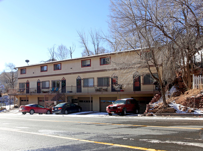 Manitou Rose Apartments in Manitou Springs, CO - Building Photo - Building Photo