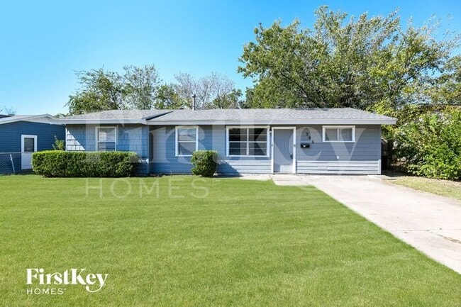 property at 308 Bluebonnet St