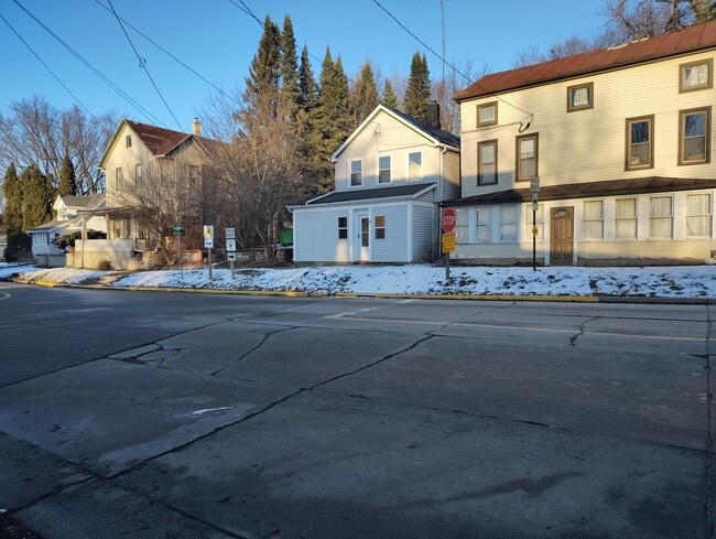 property at 6 S German St