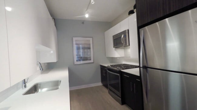 property at 207 N Garland Ct