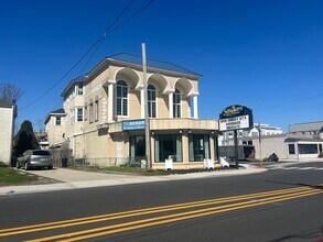 94 Rockwell Ave in Long Branch, NJ - Building Photo - Building Photo